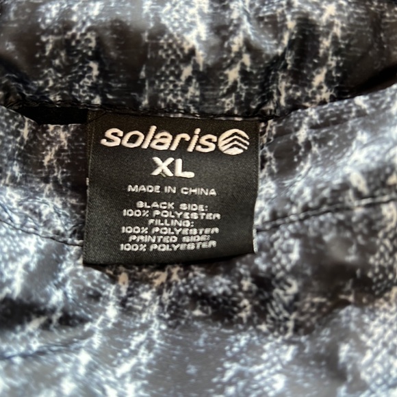 Solaris black/ black/gray reversible vest.  Size XL - Picture 7 of 7